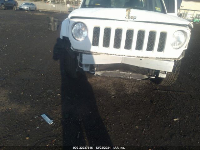 Photo 5 VIN: 1C4NJPBA1GD609246 - JEEP PATRIOT 