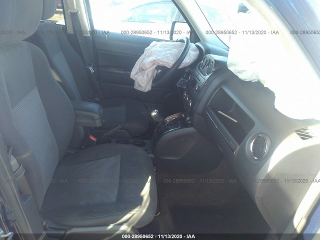 Photo 4 VIN: 1C4NJPBA1GD634566 - JEEP PATRIOT 