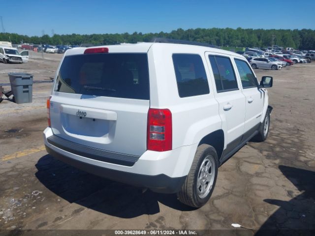 Photo 3 VIN: 1C4NJPBA1GD678132 - JEEP PATRIOT 