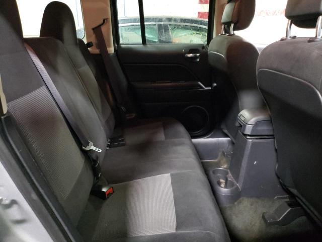 Photo 5 VIN: 1C4NJPBA1GD688093 - JEEP PATRIOT SP 