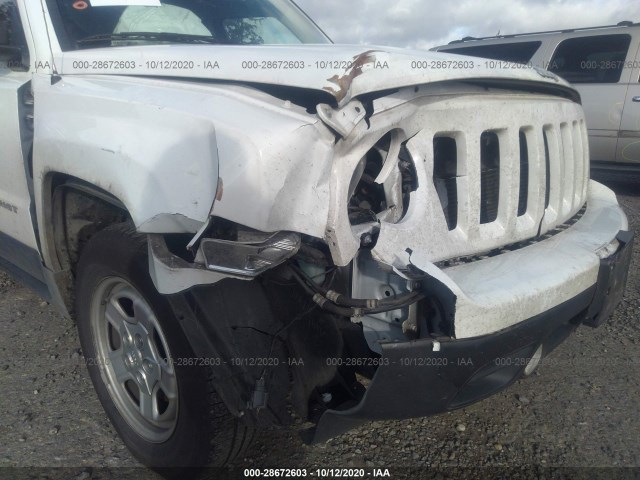 Photo 5 VIN: 1C4NJPBA1GD736255 - JEEP PATRIOT 