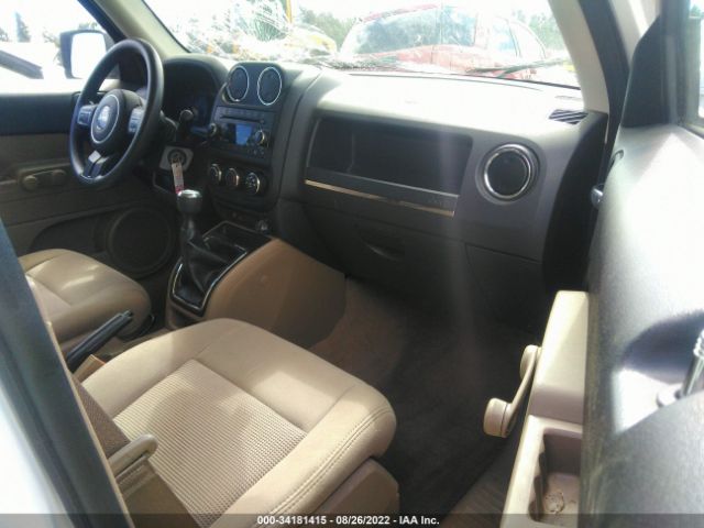 Photo 4 VIN: 1C4NJPBA1GD793068 - JEEP PATRIOT 