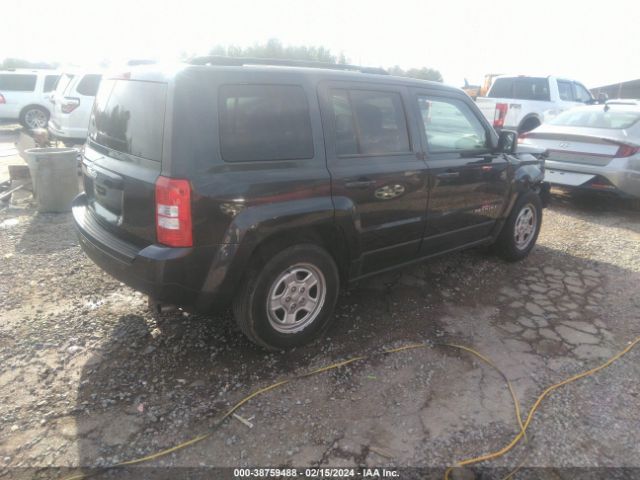 Photo 3 VIN: 1C4NJPBA2ED631947 - JEEP PATRIOT 