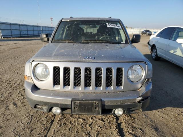 Photo 4 VIN: 1C4NJPBA2FD156527 - JEEP PATRIOT SP 