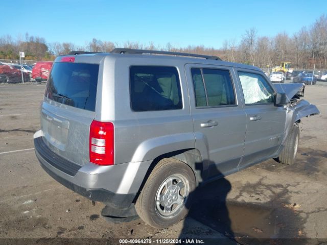 Photo 3 VIN: 1C4NJPBA2FD249919 - JEEP PATRIOT 