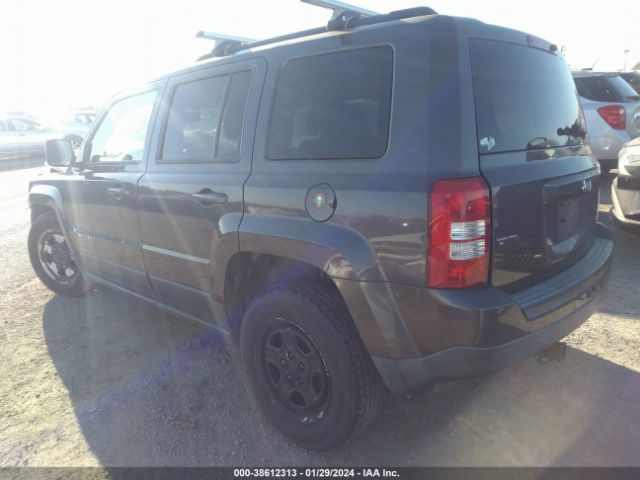 Photo 2 VIN: 1C4NJPBA2GD528031 - JEEP PATRIOT 