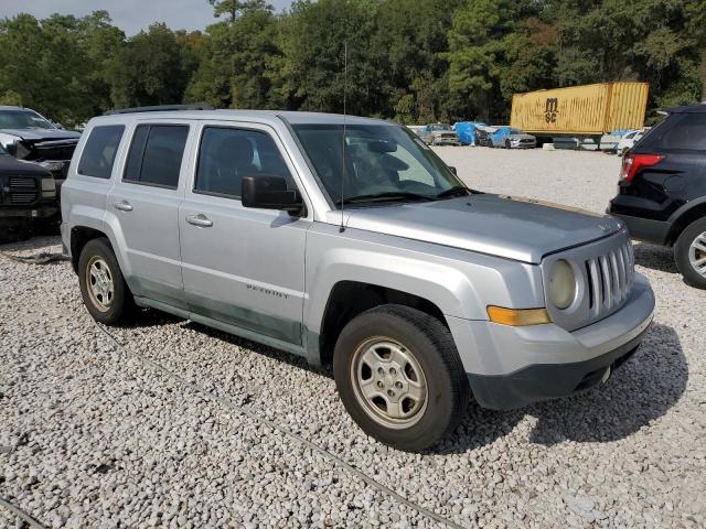 Photo 3 VIN: 1C4NJPBA3CD500393 - JEEP PATRIOT 