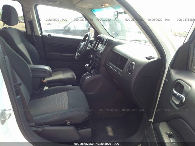 Photo 4 VIN: 1C4NJPBA3DD272879 - JEEP PATRIOT 