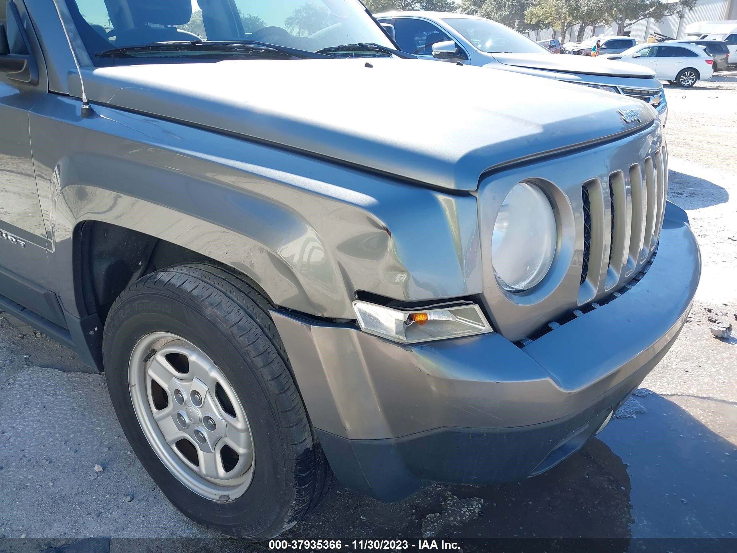 Photo 5 VIN: 1C4NJPBA3ED552657 - JEEP LIBERTY (PATRIOT) 