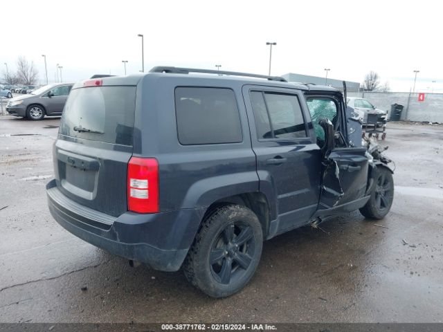 Photo 3 VIN: 1C4NJPBA3FD157461 - JEEP PATRIOT 