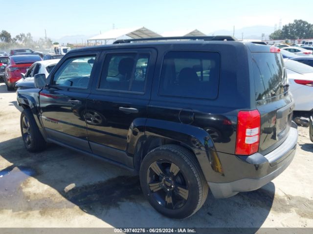 Photo 2 VIN: 1C4NJPBA3FD186331 - JEEP PATRIOT 