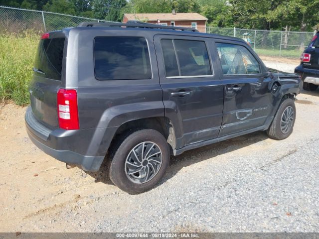 Photo 3 VIN: 1C4NJPBA3FD402596 - JEEP PATRIOT 