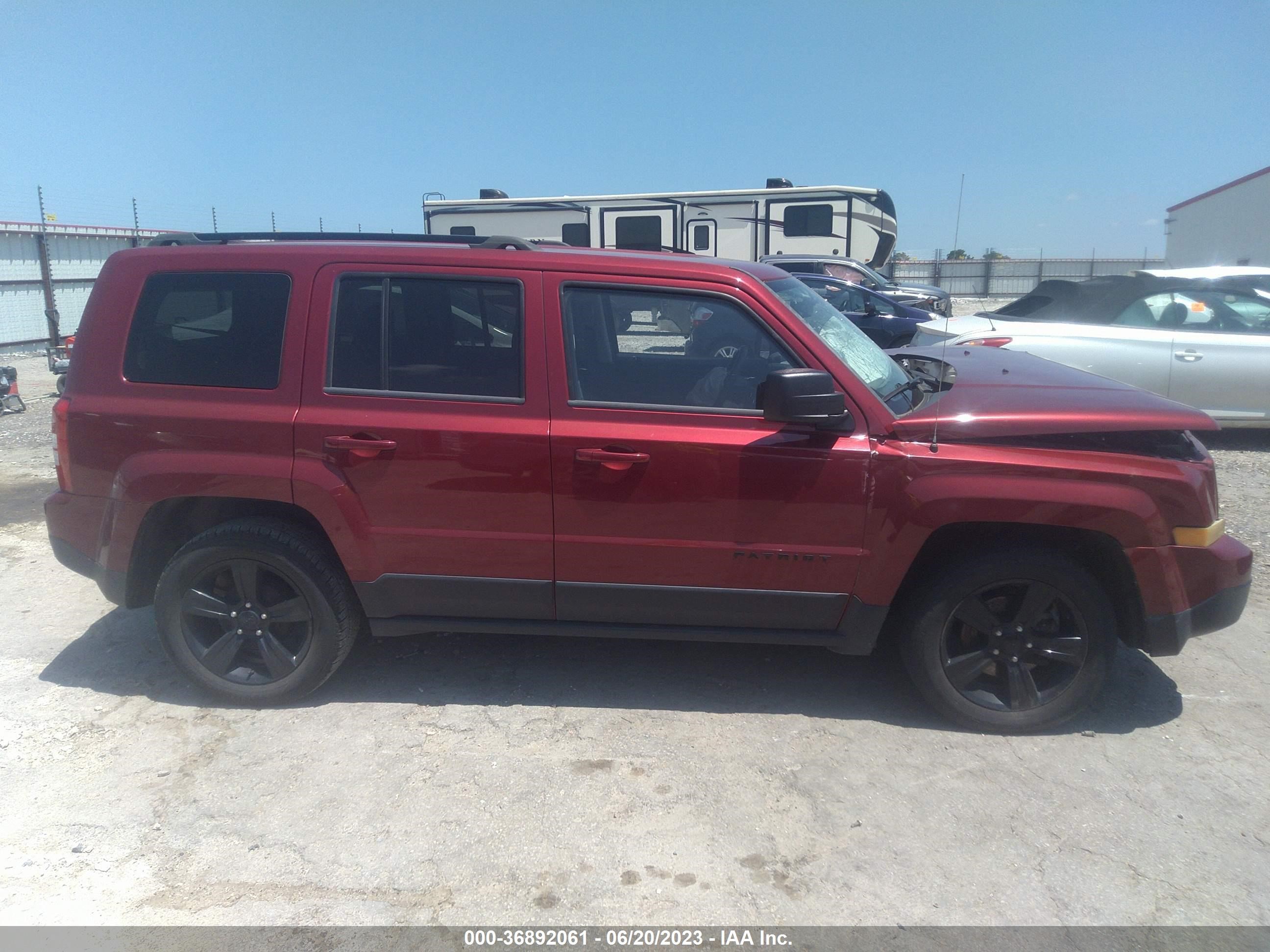 Photo 12 VIN: 1C4NJPBA3FD429054 - JEEP LIBERTY (PATRIOT) 