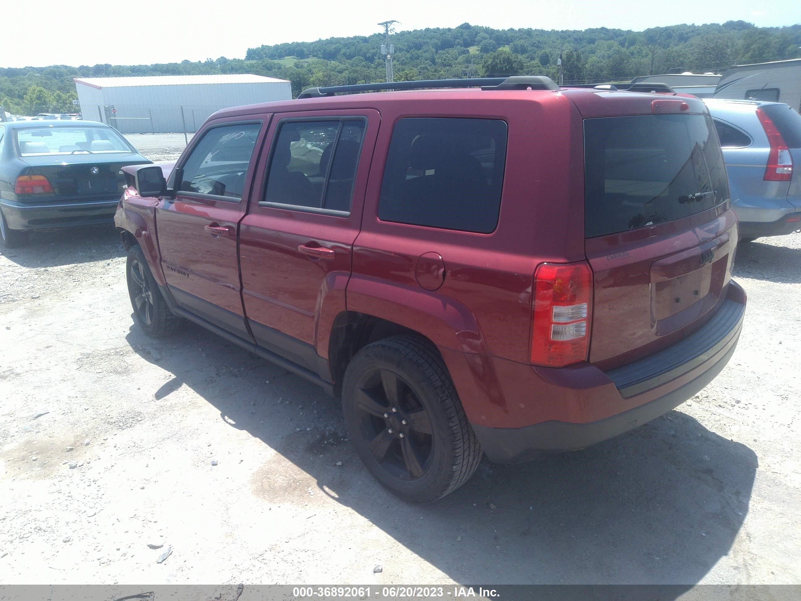 Photo 2 VIN: 1C4NJPBA3FD429054 - JEEP LIBERTY (PATRIOT) 