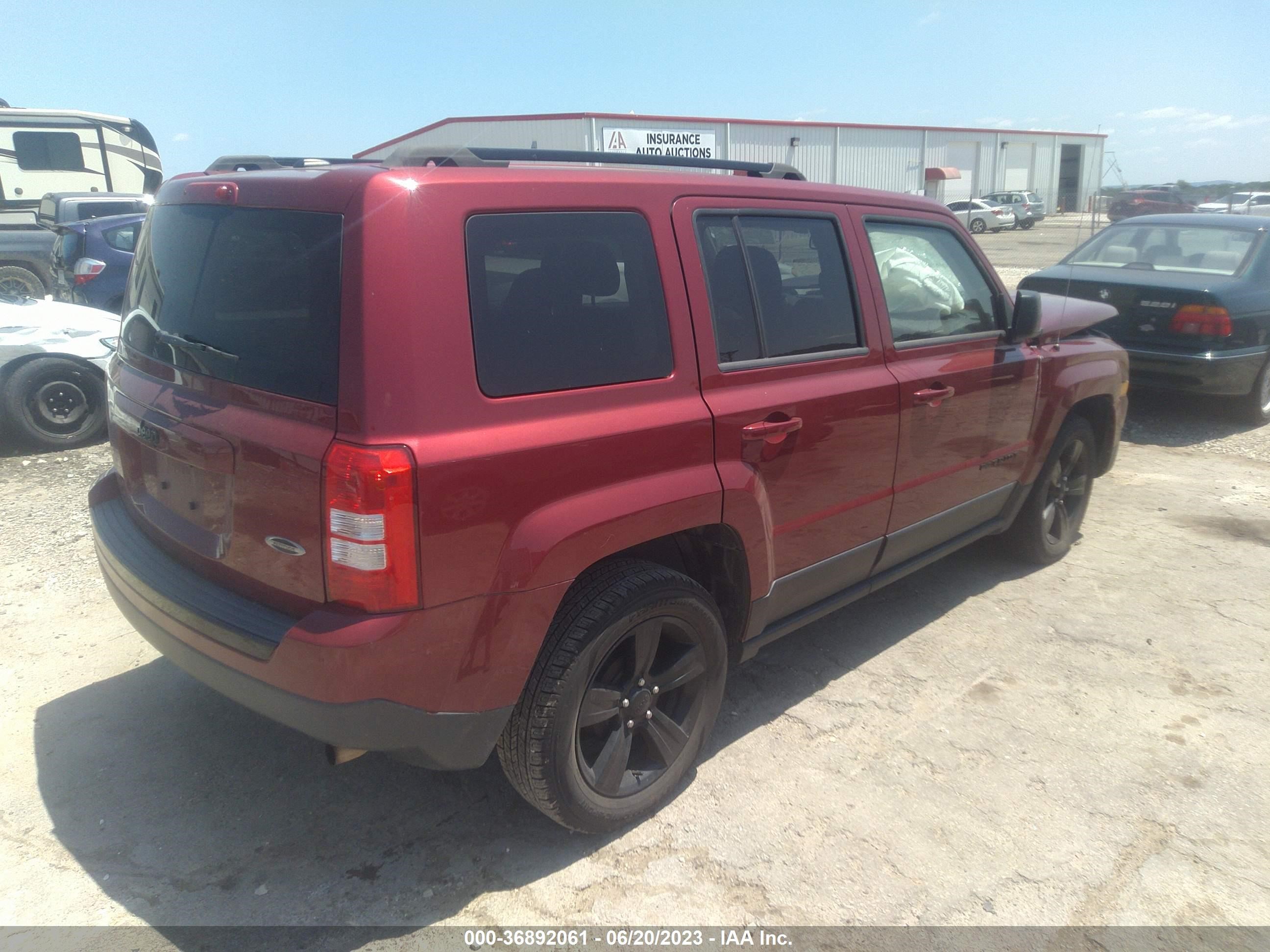 Photo 3 VIN: 1C4NJPBA3FD429054 - JEEP LIBERTY (PATRIOT) 