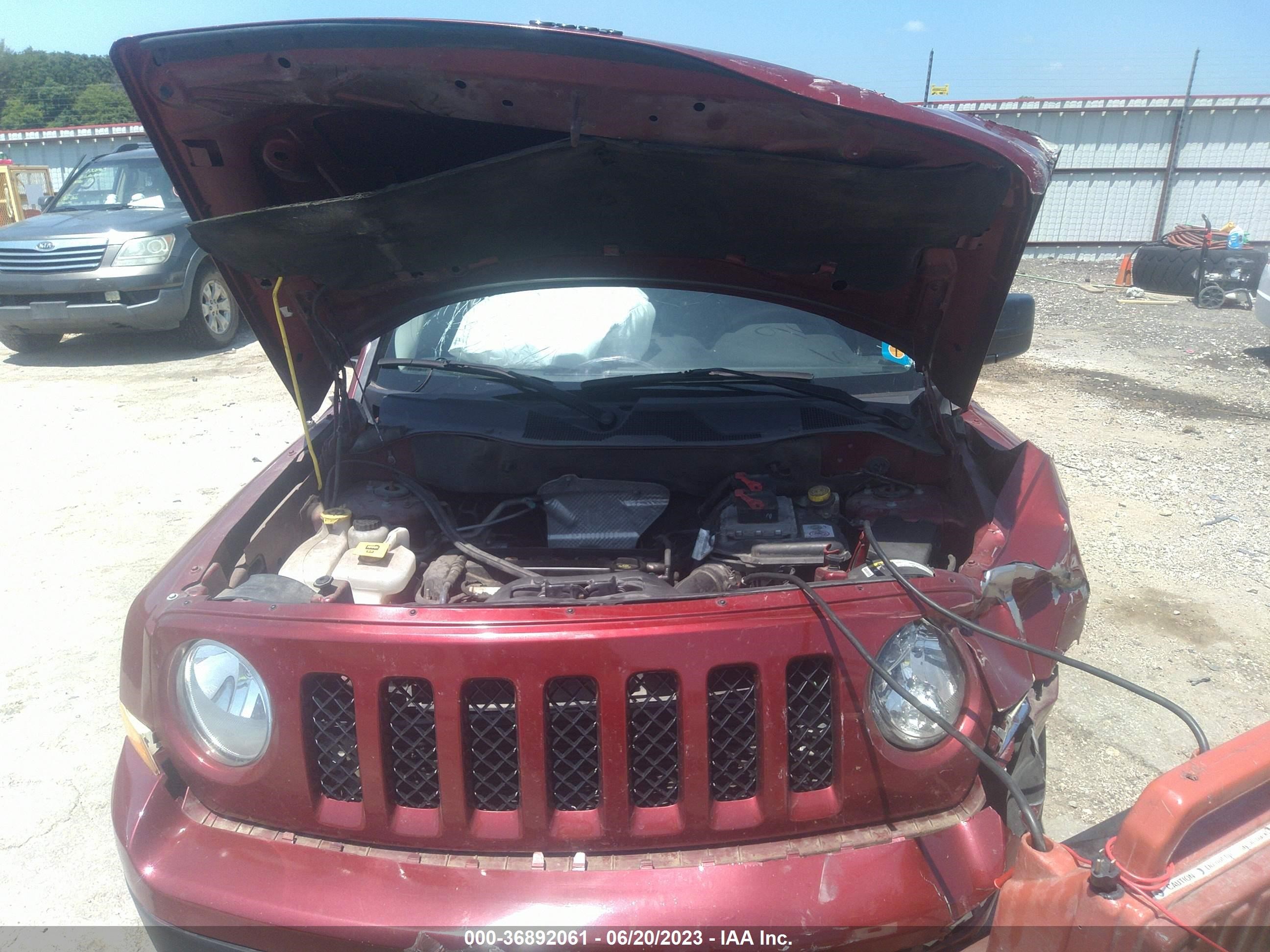 Photo 9 VIN: 1C4NJPBA3FD429054 - JEEP LIBERTY (PATRIOT) 