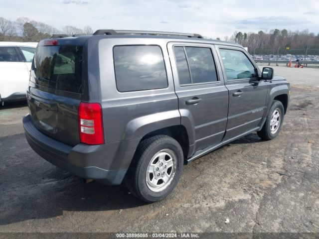 Photo 3 VIN: 1C4NJPBA3GD648467 - JEEP PATRIOT 