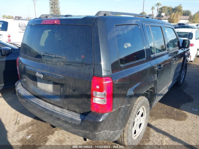 Photo 3 VIN: 1C4NJPBA3HD140503 - JEEP PATRIOT 