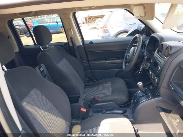 Photo 4 VIN: 1C4NJPBA3HD209853 - JEEP PATRIOT 