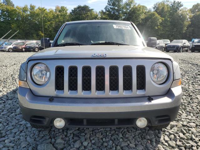 Photo 4 VIN: 1C4NJPBA4FD110326 - JEEP PATRIOT SP 