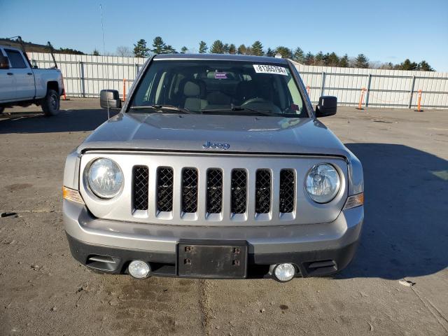 Photo 4 VIN: 1C4NJPBA4FD358320 - JEEP PATRIOT SP 