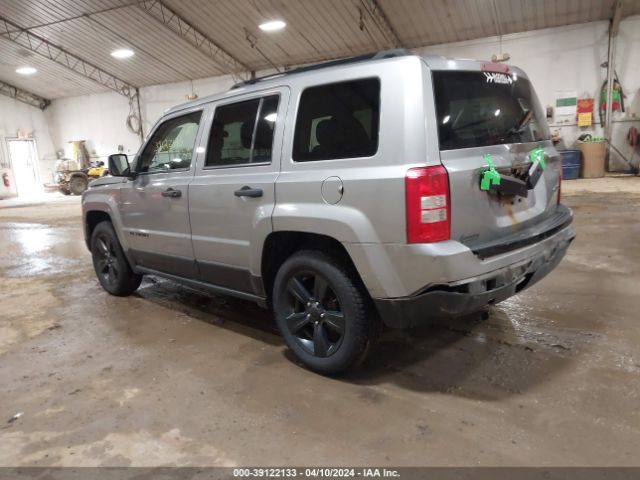 Photo 2 VIN: 1C4NJPBA4FD388823 - JEEP PATRIOT 