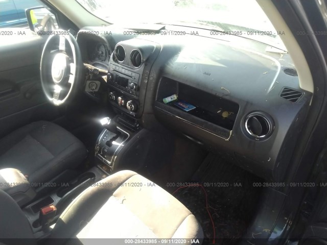 Photo 4 VIN: 1C4NJPBA4GD526698 - JEEP PATRIOT 