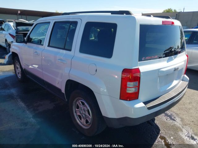 Photo 2 VIN: 1C4NJPBA4GD641351 - JEEP PATRIOT 