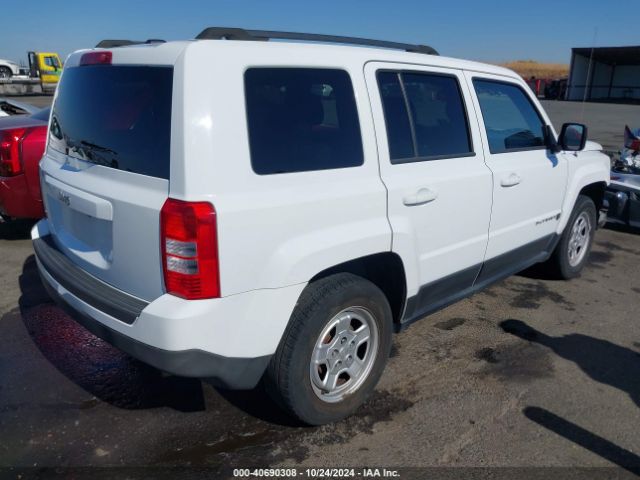 Photo 3 VIN: 1C4NJPBA4GD641351 - JEEP PATRIOT 