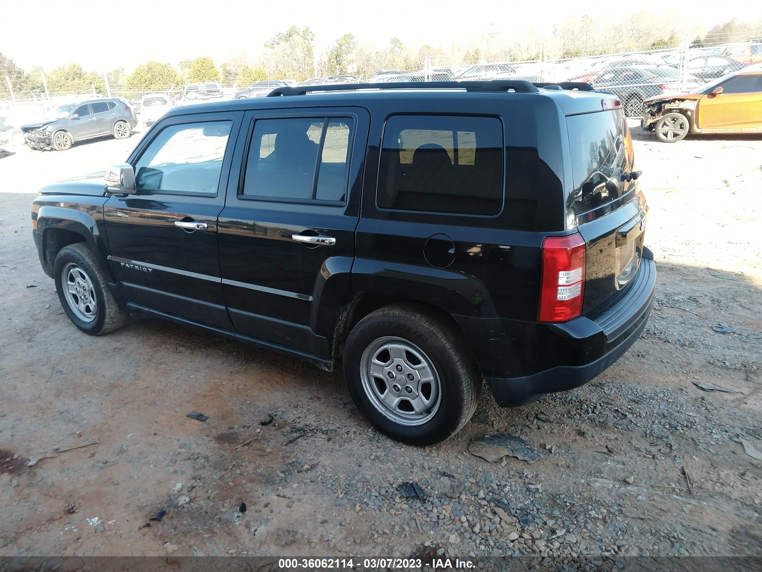 Photo 2 VIN: 1C4NJPBA4GD788656 - JEEP LIBERTY (PATRIOT) 