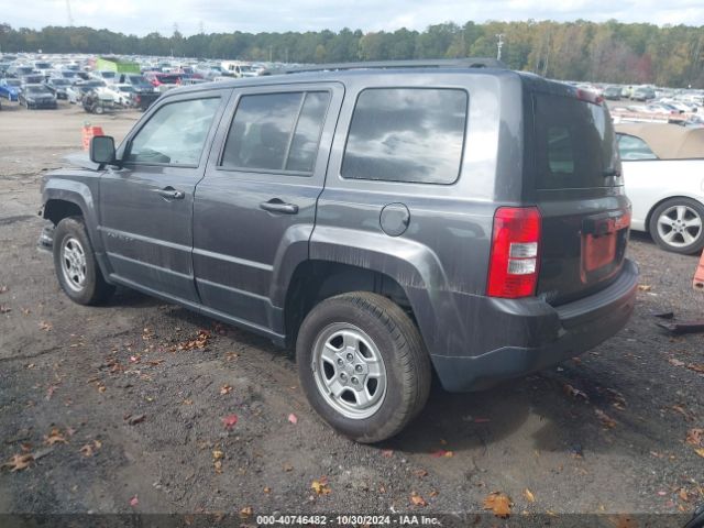 Photo 2 VIN: 1C4NJPBA4HD132717 - JEEP PATRIOT 