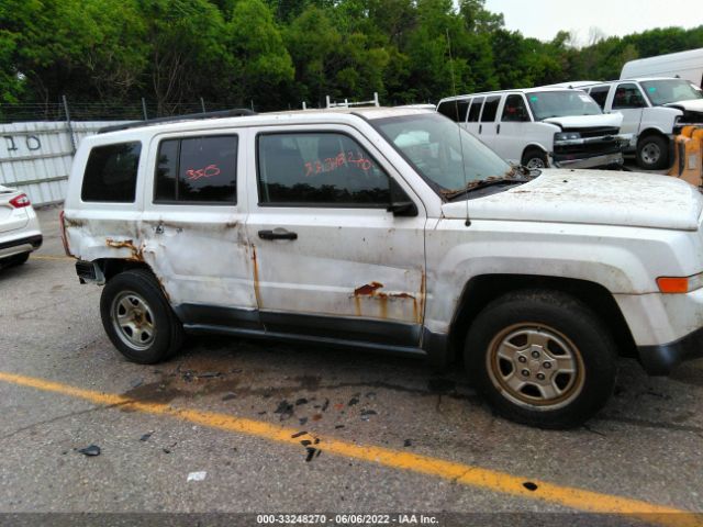 Photo 5 VIN: 1C4NJPBA5CD547456 - JEEP PATRIOT 