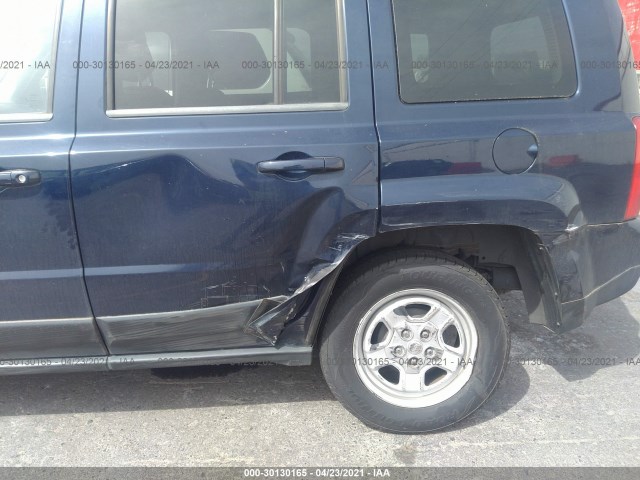 Photo 5 VIN: 1C4NJPBA5CD586757 - JEEP PATRIOT 