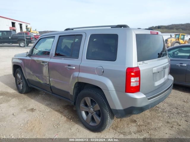 Photo 2 VIN: 1C4NJPBA5GD642444 - JEEP PATRIOT 