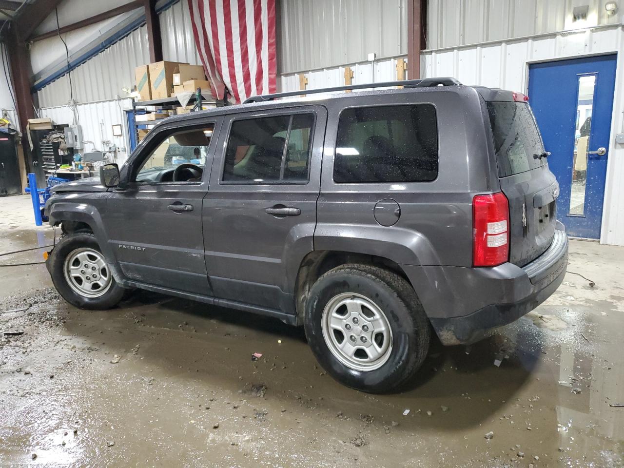 Photo 1 VIN: 1C4NJPBA5GD722603 - JEEP LIBERTY (PATRIOT) 