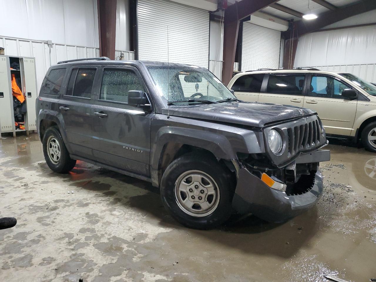 Photo 3 VIN: 1C4NJPBA5GD722603 - JEEP LIBERTY (PATRIOT) 