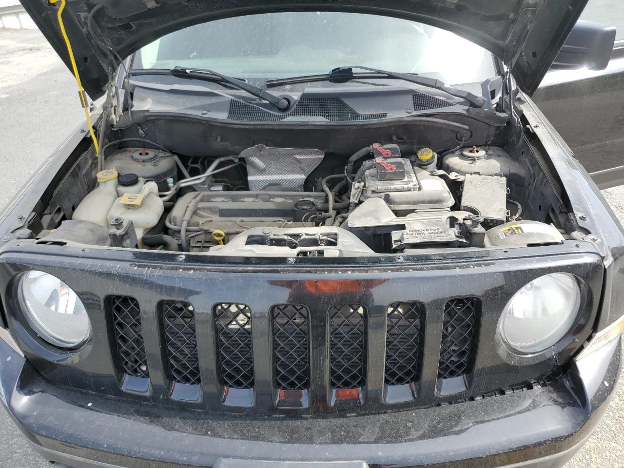 Photo 10 VIN: 1C4NJPBA5GD765869 - JEEP LIBERTY (PATRIOT) 