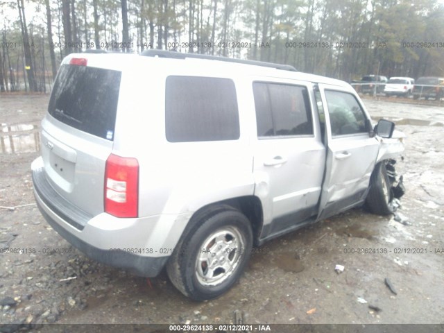 Photo 3 VIN: 1C4NJPBA6CD566128 - JEEP PATRIOT 