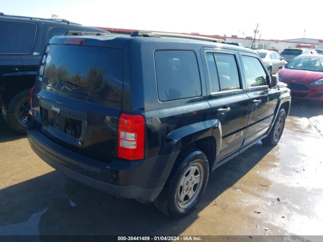 Photo 3 VIN: 1C4NJPBA6CD662762 - JEEP PATRIOT 