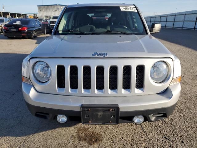 Photo 4 VIN: 1C4NJPBA6DD100393 - JEEP PATRIOT SP 