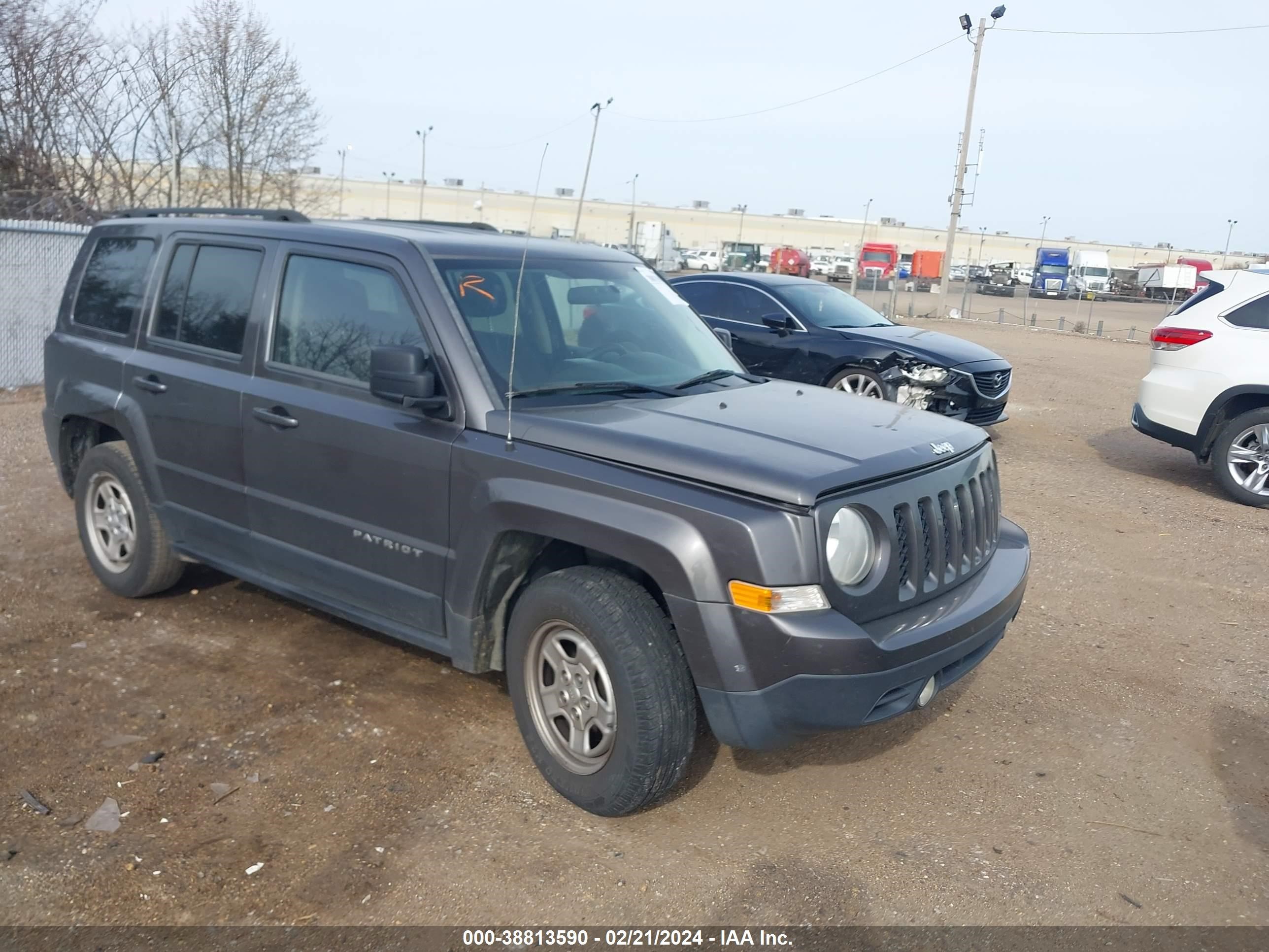 Photo 0 VIN: 1C4NJPBA6FD240530 - JEEP LIBERTY (PATRIOT) 