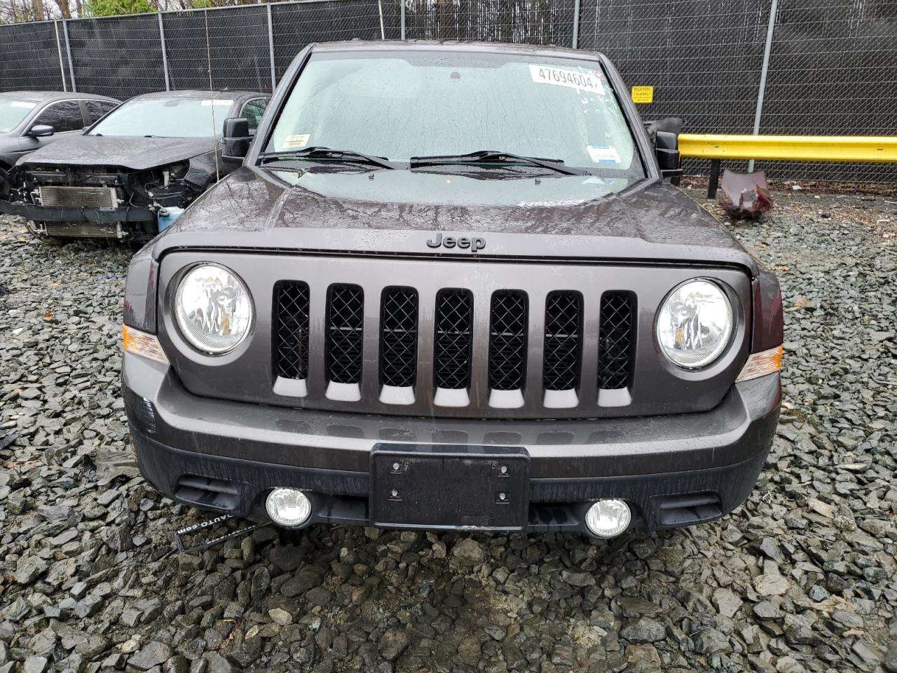 Photo 4 VIN: 1C4NJPBA6FD241497 - JEEP LIBERTY (PATRIOT) 