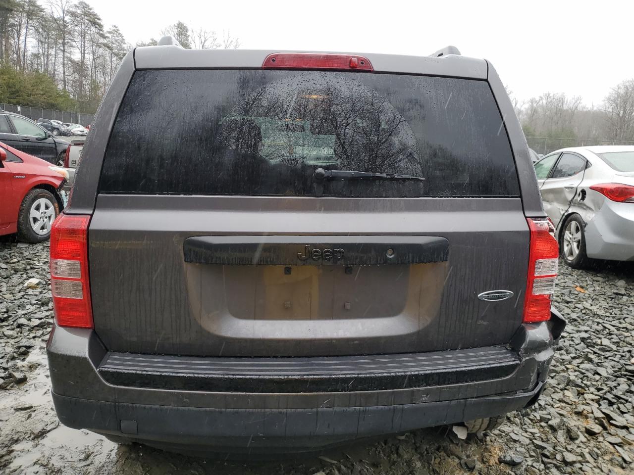 Photo 5 VIN: 1C4NJPBA6FD241497 - JEEP LIBERTY (PATRIOT) 