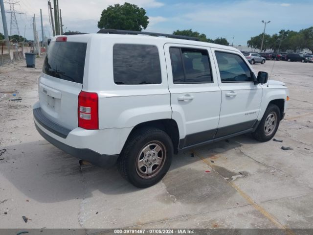 Photo 3 VIN: 1C4NJPBA6FD401457 - JEEP PATRIOT 