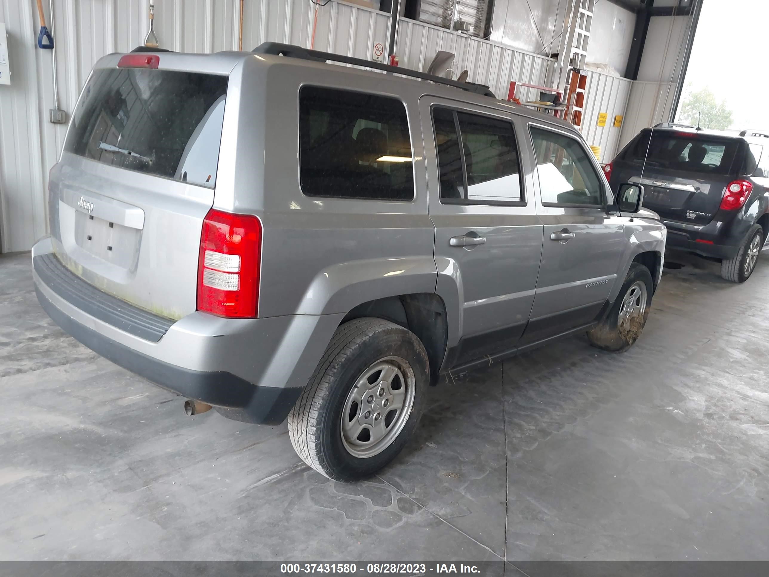 Photo 3 VIN: 1C4NJPBA6FD438282 - JEEP LIBERTY (PATRIOT) 