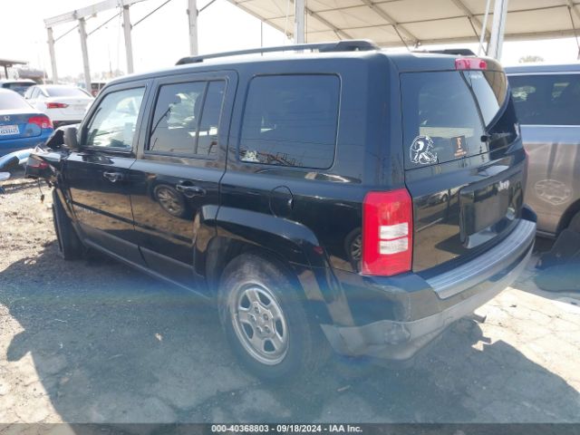 Photo 2 VIN: 1C4NJPBA6GD676151 - JEEP PATRIOT 