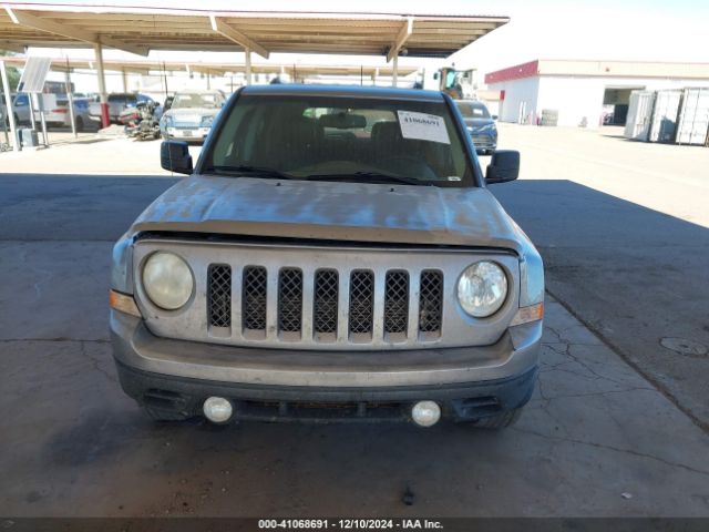 Photo 5 VIN: 1C4NJPBA6GD700187 - JEEP PATRIOT 