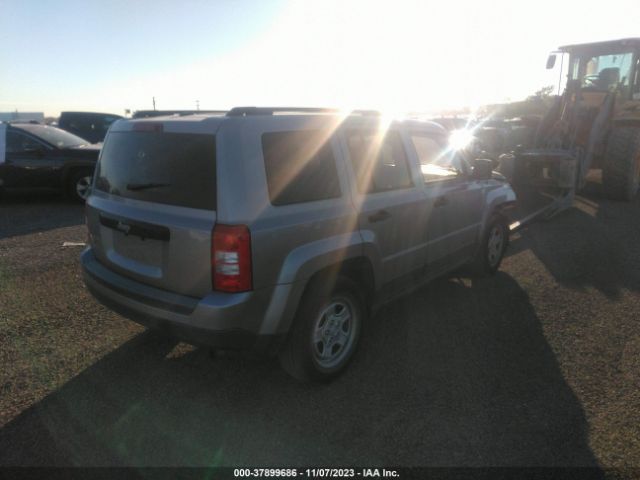 Photo 3 VIN: 1C4NJPBA6GD741399 - JEEP PATRIOT 