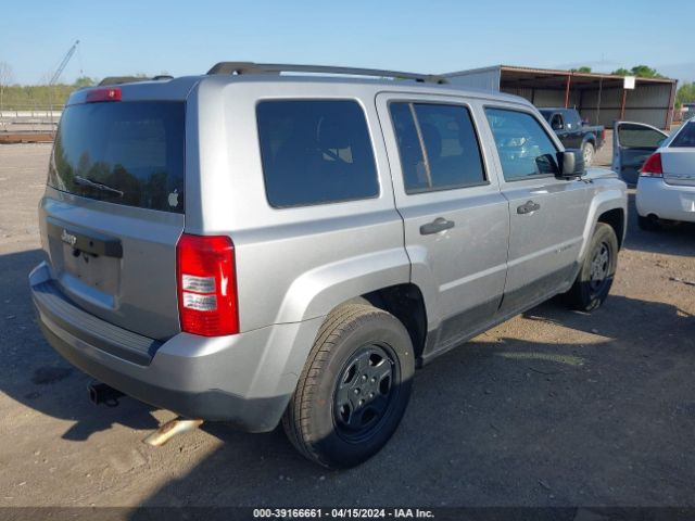 Photo 3 VIN: 1C4NJPBA6HD201388 - JEEP PATRIOT 