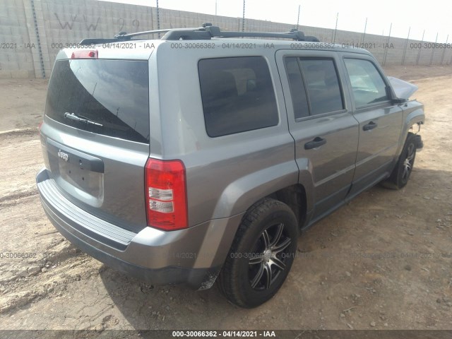 Photo 3 VIN: 1C4NJPBA7CD586646 - JEEP PATRIOT 